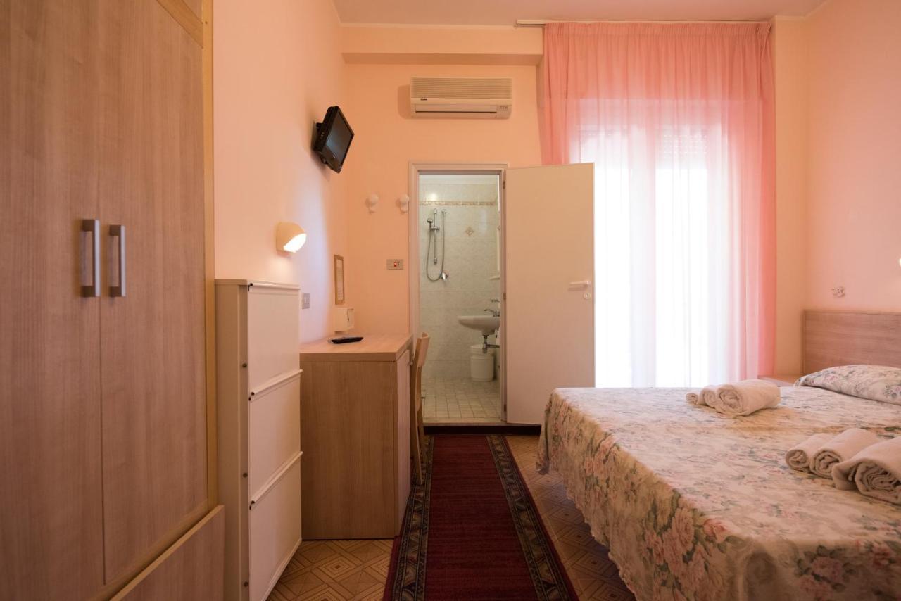Hotel Settebello B&B Cesenatico Exterior photo