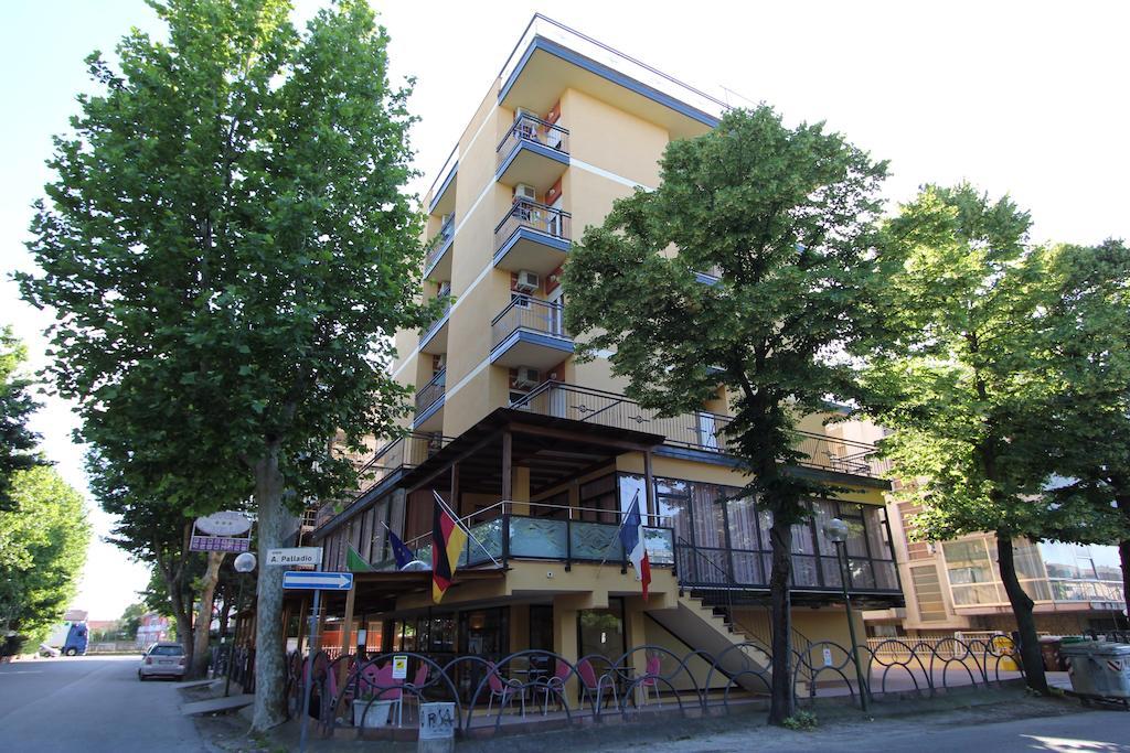 Hotel Settebello B&B Cesenatico Exterior photo
