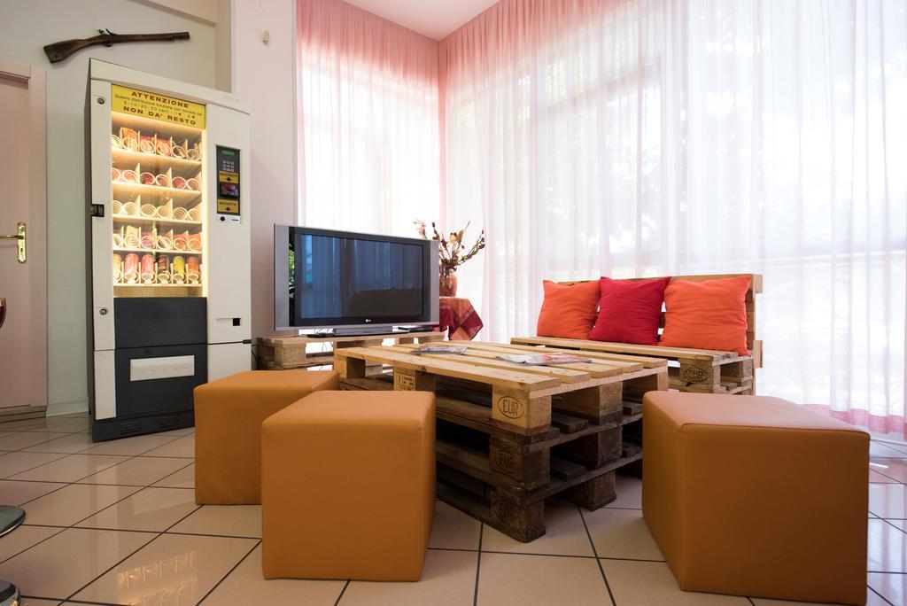 Hotel Settebello B&B Cesenatico Exterior photo