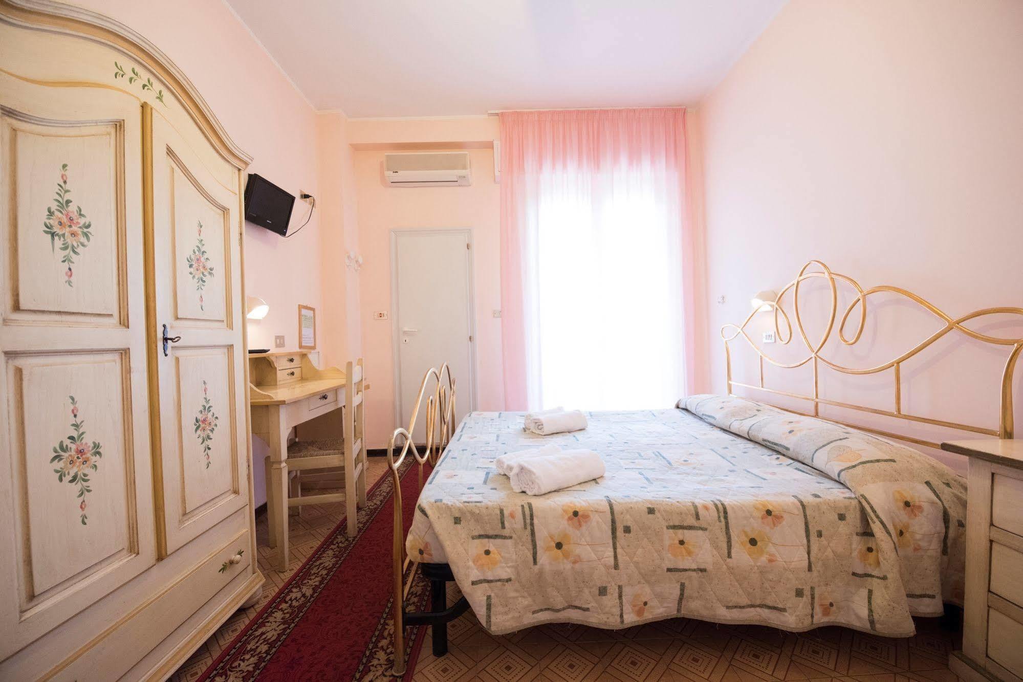 Hotel Settebello B&B Cesenatico Exterior photo