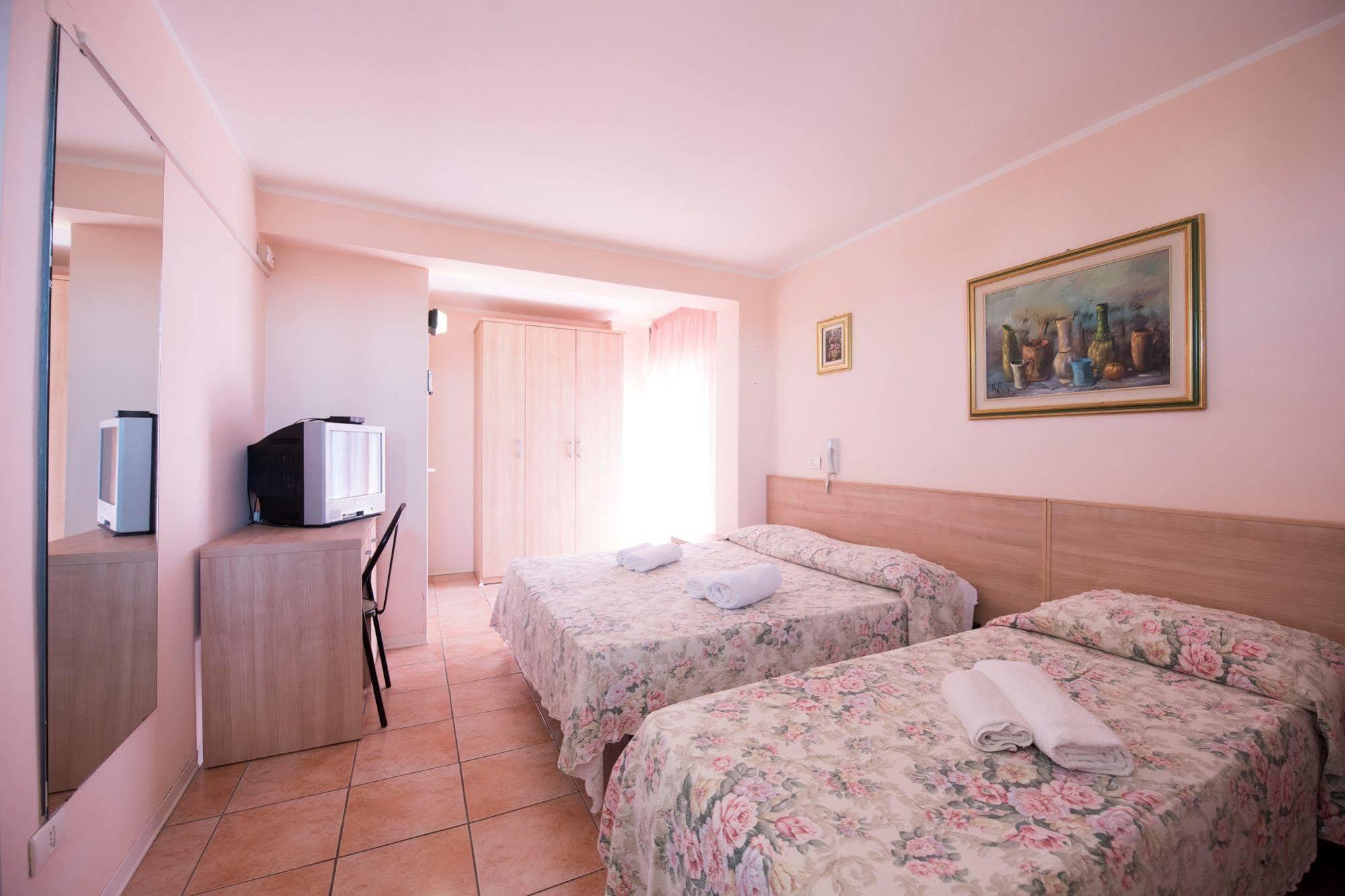 Hotel Settebello B&B Cesenatico Exterior photo