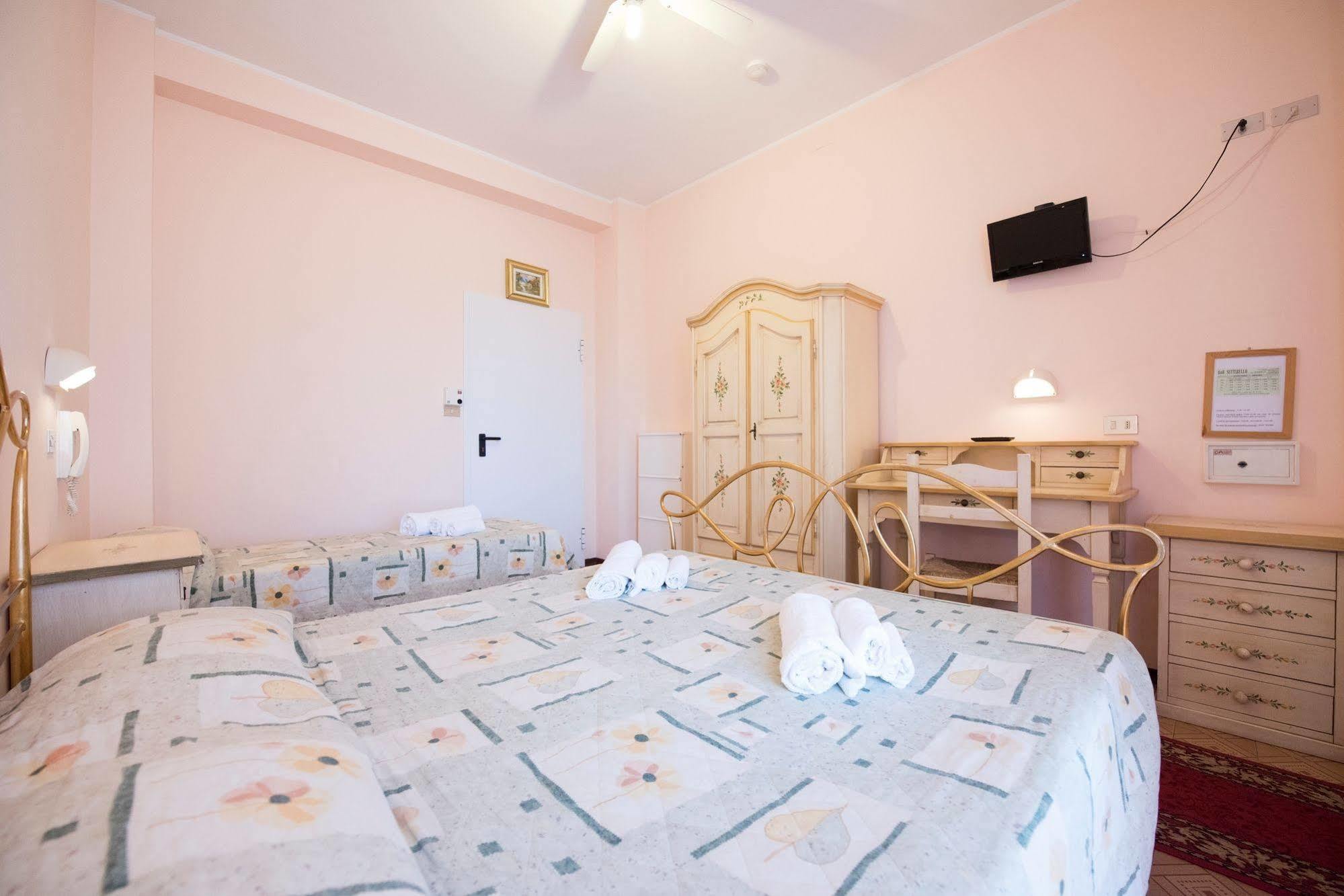 Hotel Settebello B&B Cesenatico Exterior photo