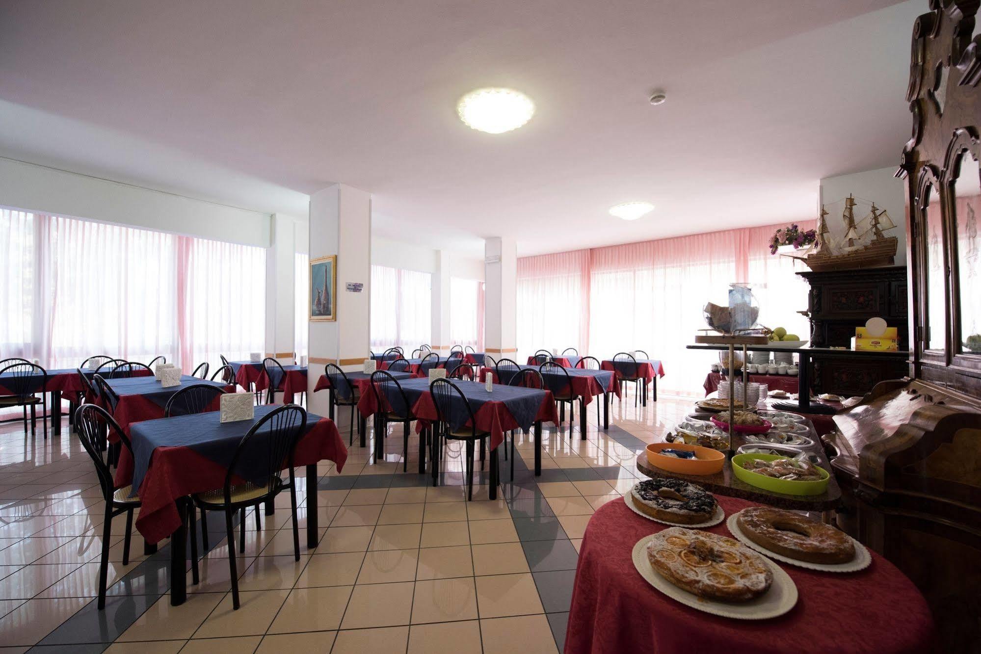 Hotel Settebello B&B Cesenatico Exterior photo