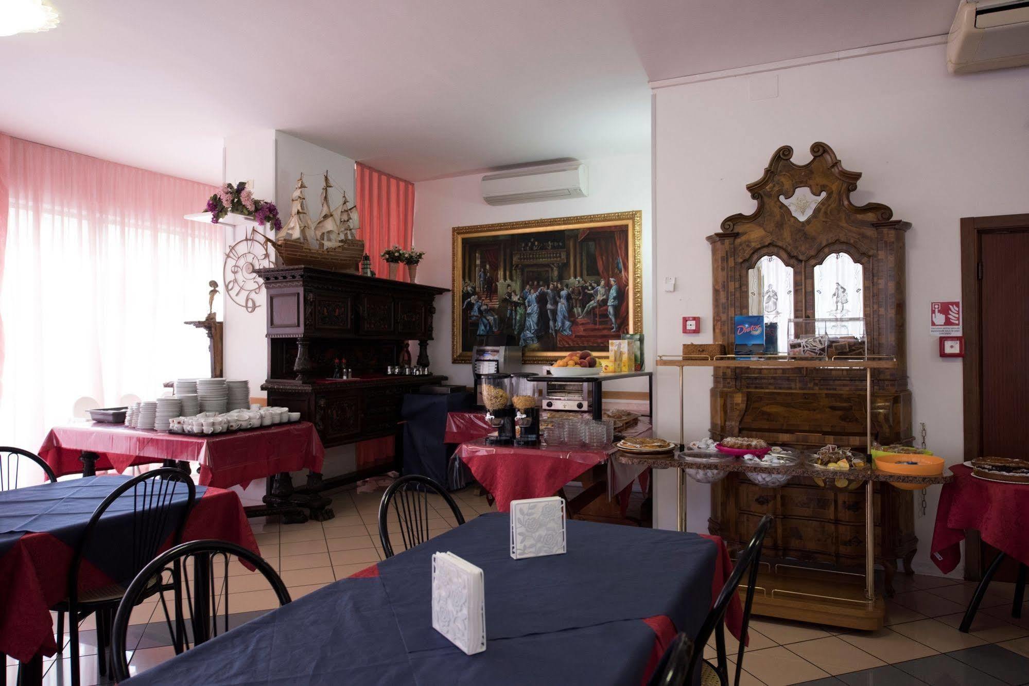 Hotel Settebello B&B Cesenatico Exterior photo